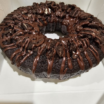 Oreo drizzle chocolate Bundt Cake